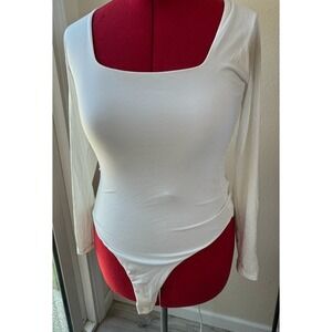 NWOT Womens Junior White Thong Long sleeved Bodysuit Square neck Size Large #392